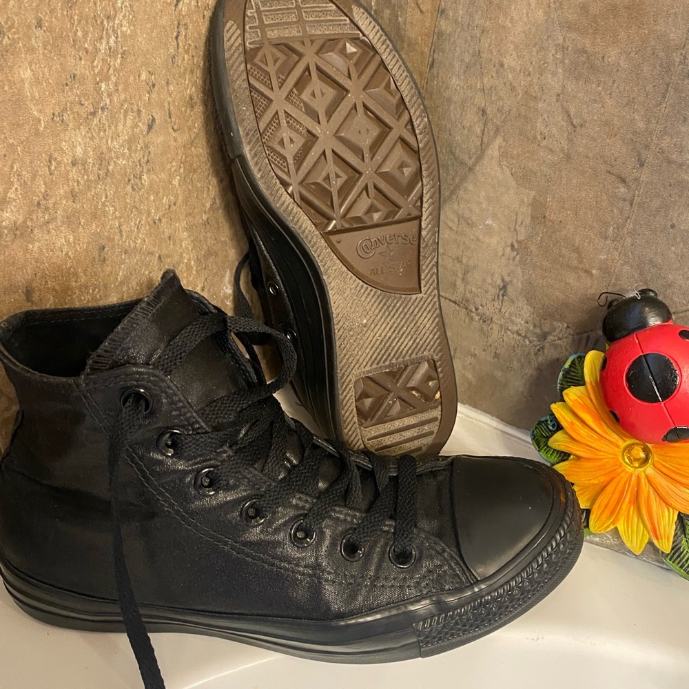 Converse Chuck Taylor, High Top- Black water resistant, size 8 W, 5.5 M, 6 kids